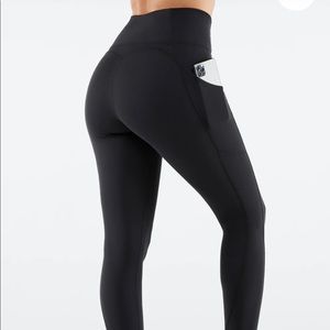 Fabletics Oasis & Power Hold style loot! 6 pairs